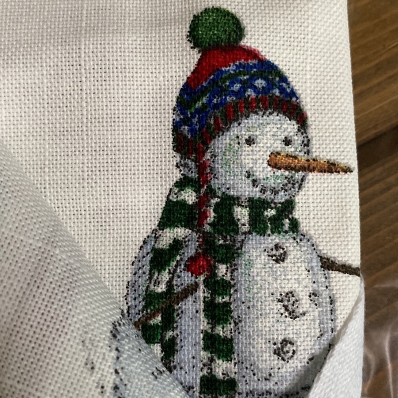 Williams Sonoma Winter Wonderland Snowman Kitchen Towels, Set of 2 ❄️☃️🎅🏻🎄 - Picture 7 of 16